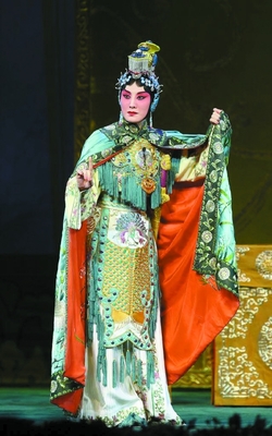 從圈粉策略看傳統演藝行業的現代轉型 舞臺藝術造型策劃的新視角